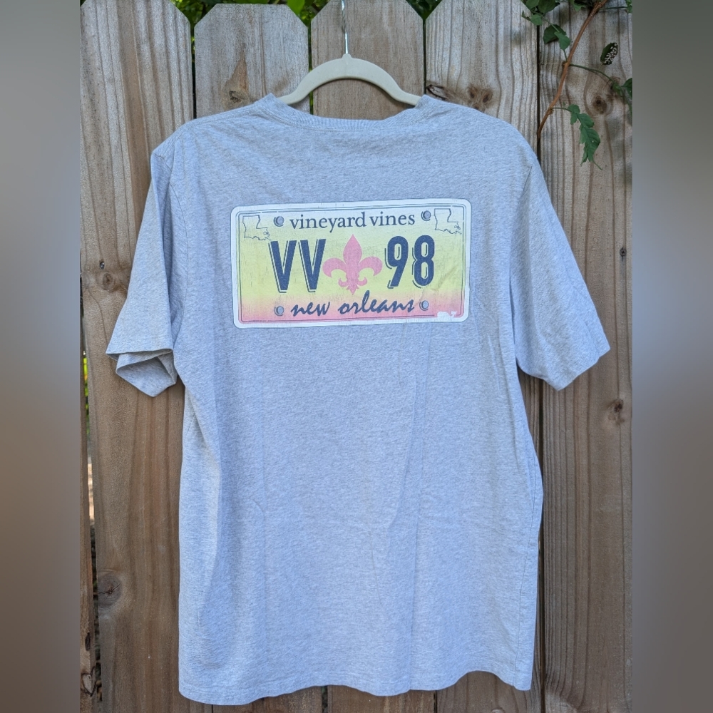 Vineyard Vines New Orleans Louisiana Distressed Graphic Pocket T-Shirt